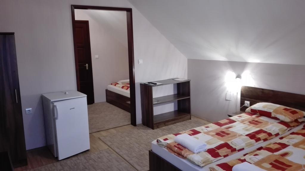 Csipkehaz Apartman Cserkeszolo Exterior photo